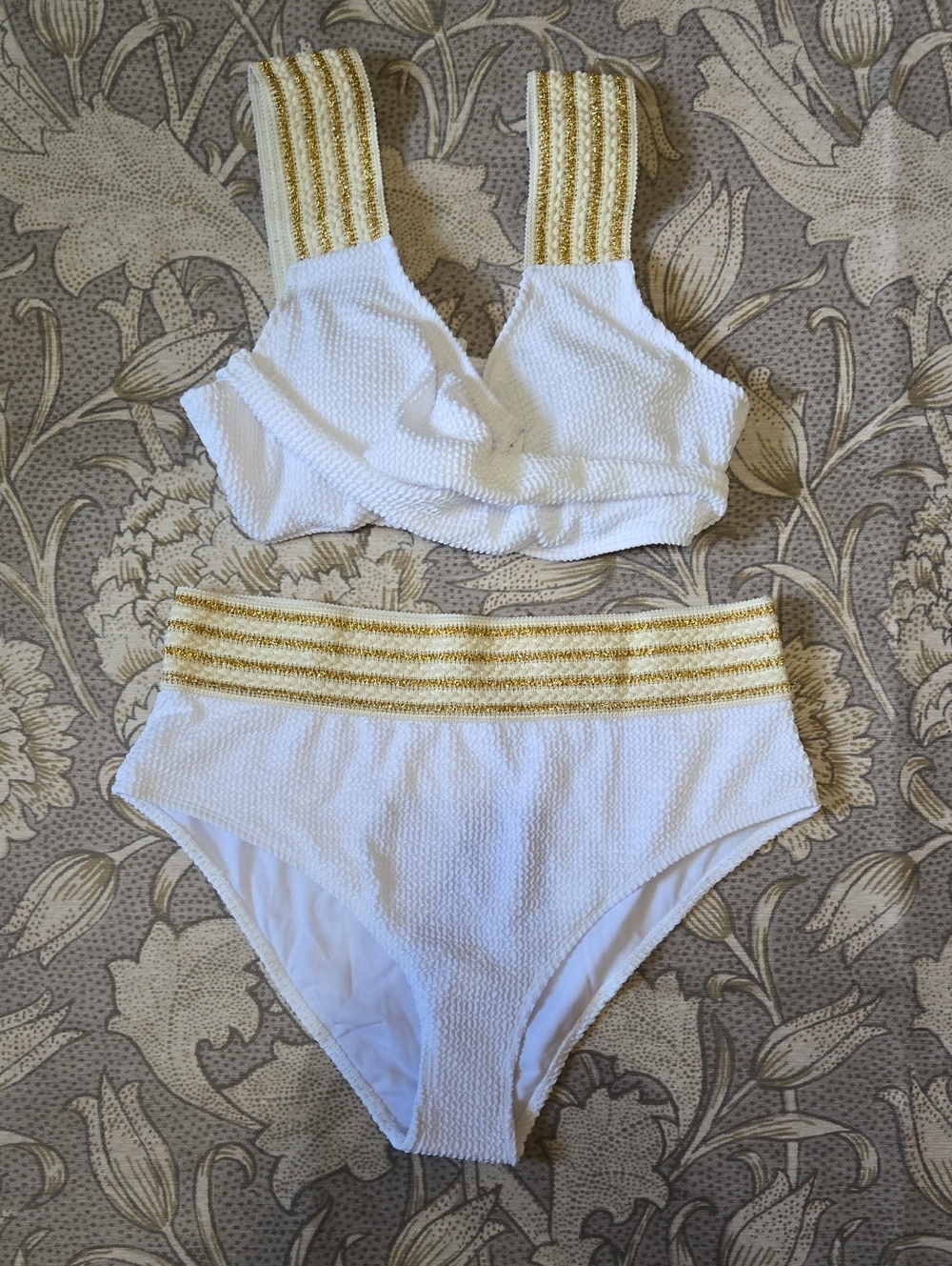 White & Gold Ribbed High-Waist Bikini Set XL